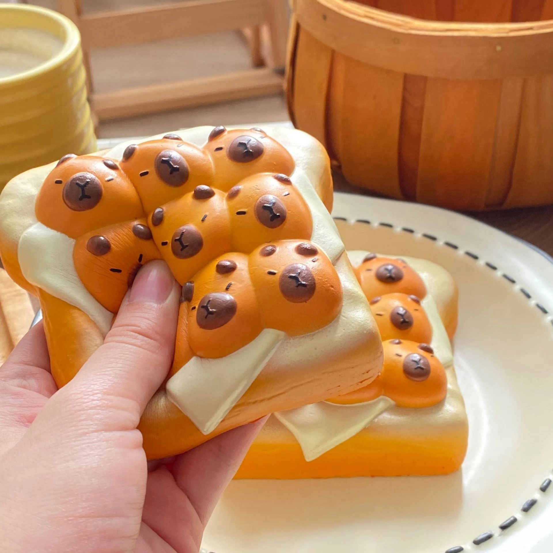 Weihnachtsgeschenke Capybara Toast Brot Langsam steigendes Quetschspielzeug Pop Bubble Stress Relief Squishy Toys
