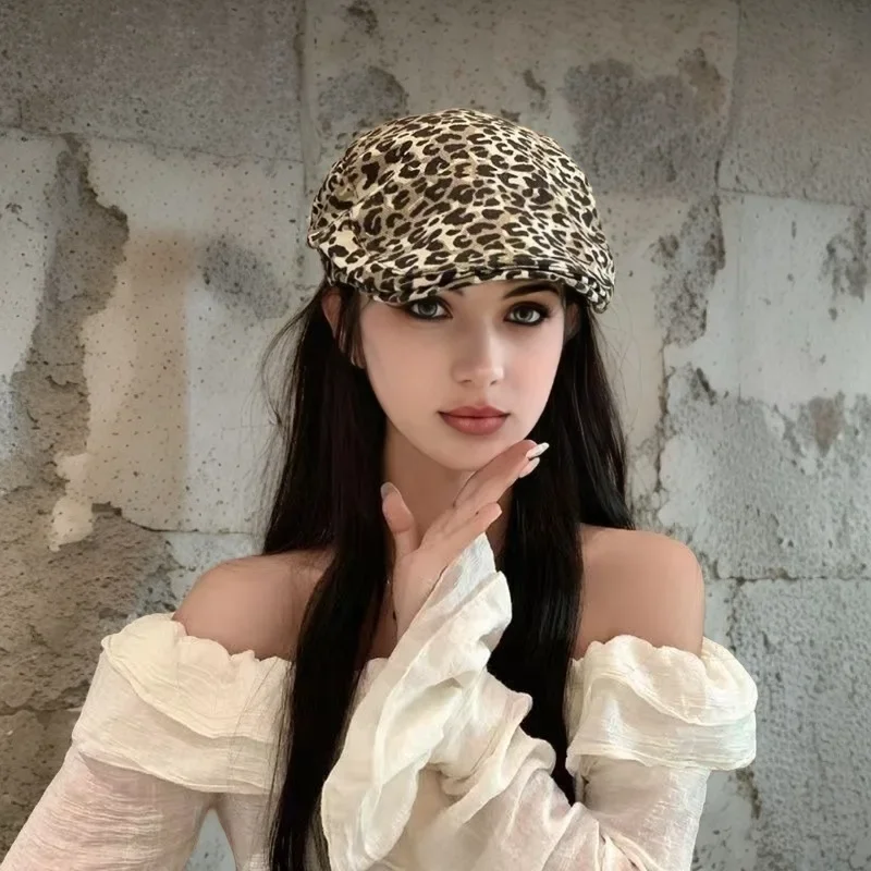 

Trendy Leopard Print Baseball Cap - Women's Vintage Retro Snapback Hat, Stylish Milk Pattern for Spring/Autumn