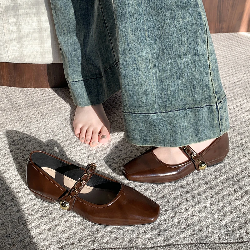 French Retro Low-heeled Soft-sole Single Shoes 2025 Spring and Summer New Fashion One-line Buckle Brown Comfortable Casual Shoes
