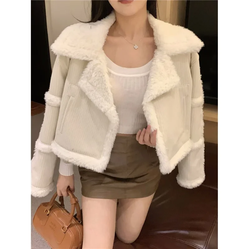 Elegantní bílá jehněčí kožešinová bunda volného střihu, krátký styl, kvalitní dámský svrchní oděv, ležérní elegantní kabát s dlouhým rukávem z pevninské Číny - náhled 5