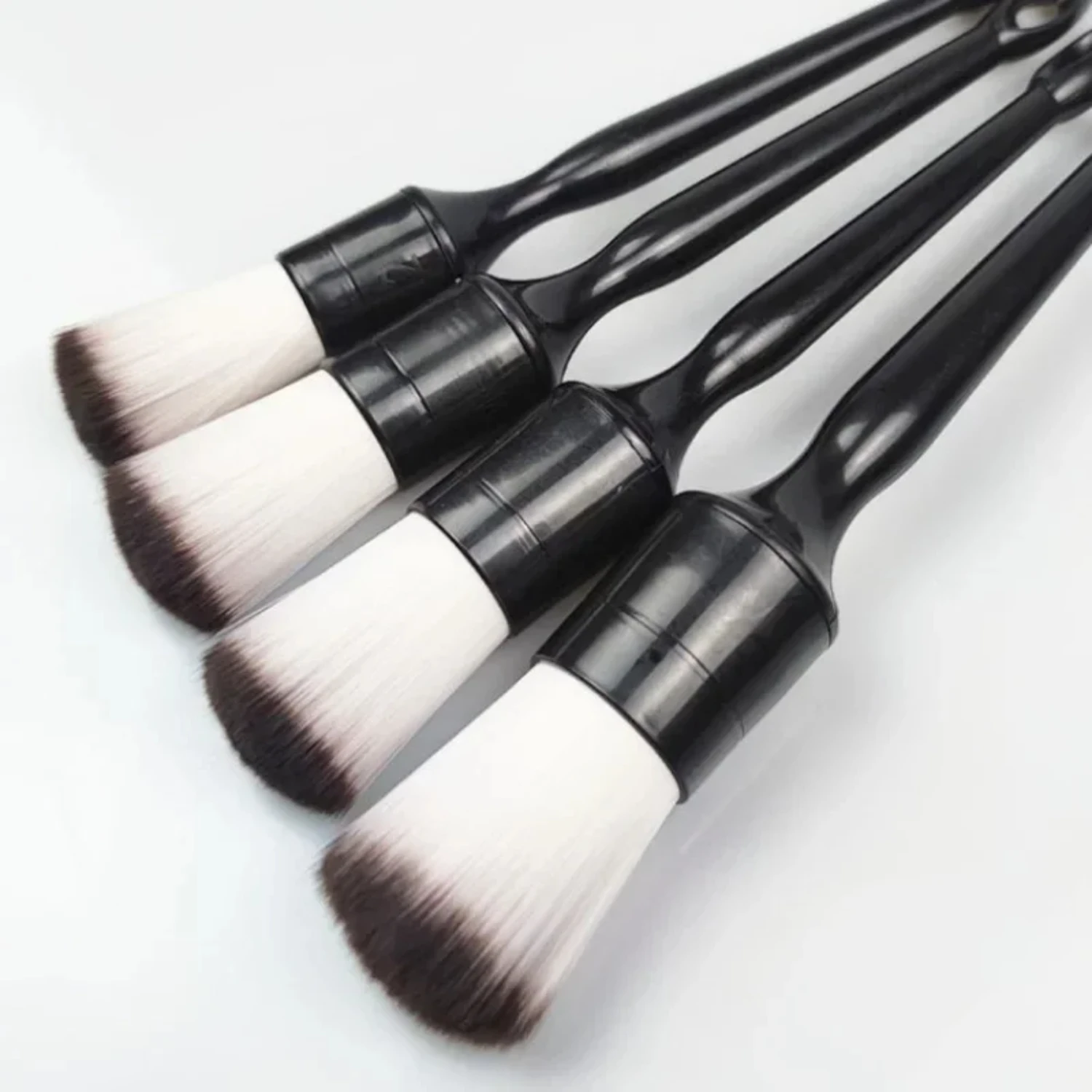 

Soft Gentle 4PCS Car Detailing Brush Set - Ideal for Scratch-Free Cleaning of Panels, Air Vents, and Leather Surfaces During Car