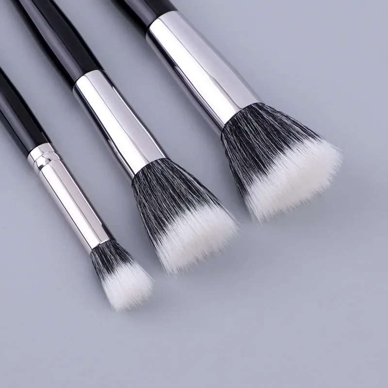 Pointillator brush Blush brush Pure wool flat head Cangzhou makeup brush Soft bristle wooden handle Beauty tool