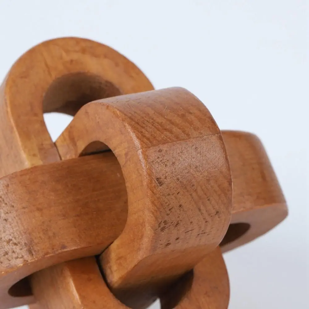 Rustic Art Craft Wood Knot Ornament Hand-carved Handmade Wooden Buckle 3-Link Chain Wooden Chain Ball Office