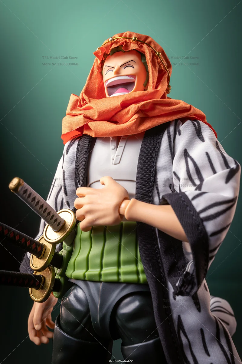 1/12 스케일 남성 의류 종교 망토 원피스 Roronoa Zoro Swordsman 일본 애니메이션 SHF 6 인치 액션 피규어 군인