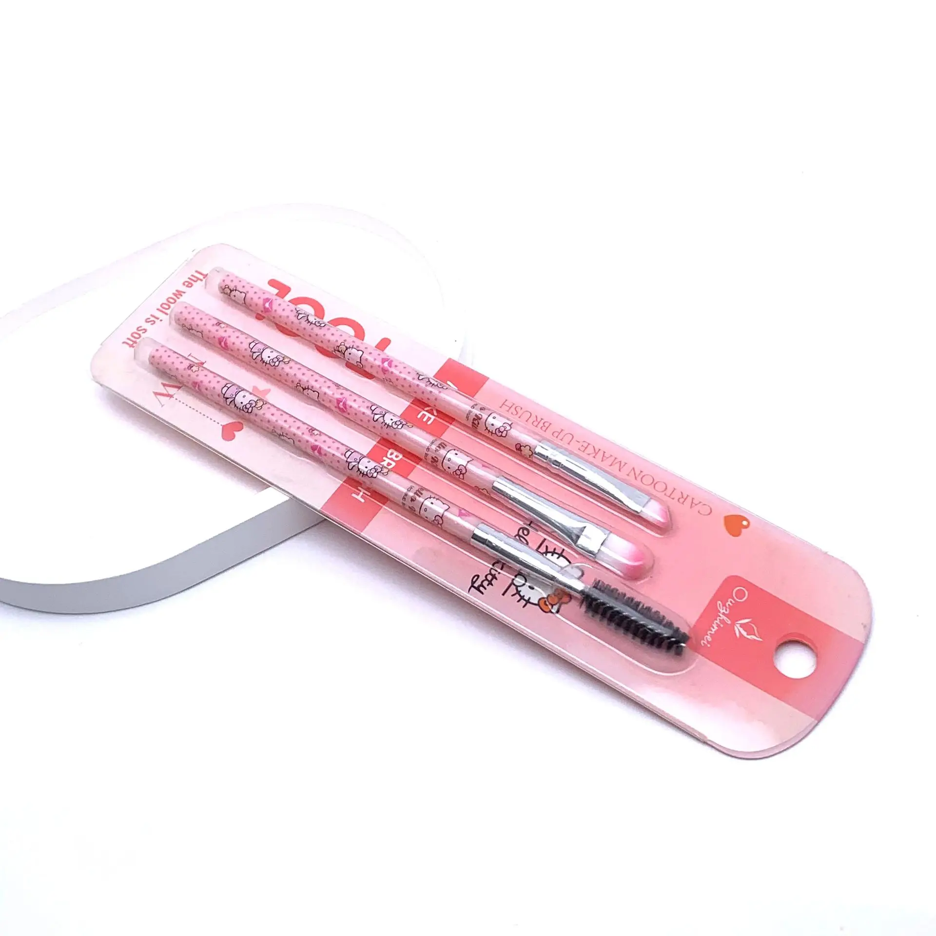 3Pcs Hello Kitty Makeup Brush Set Beginner Eye Shadow Brush Oblique Eyebrow Brush Spiral Eyelash Curler Brush Lady Accessories