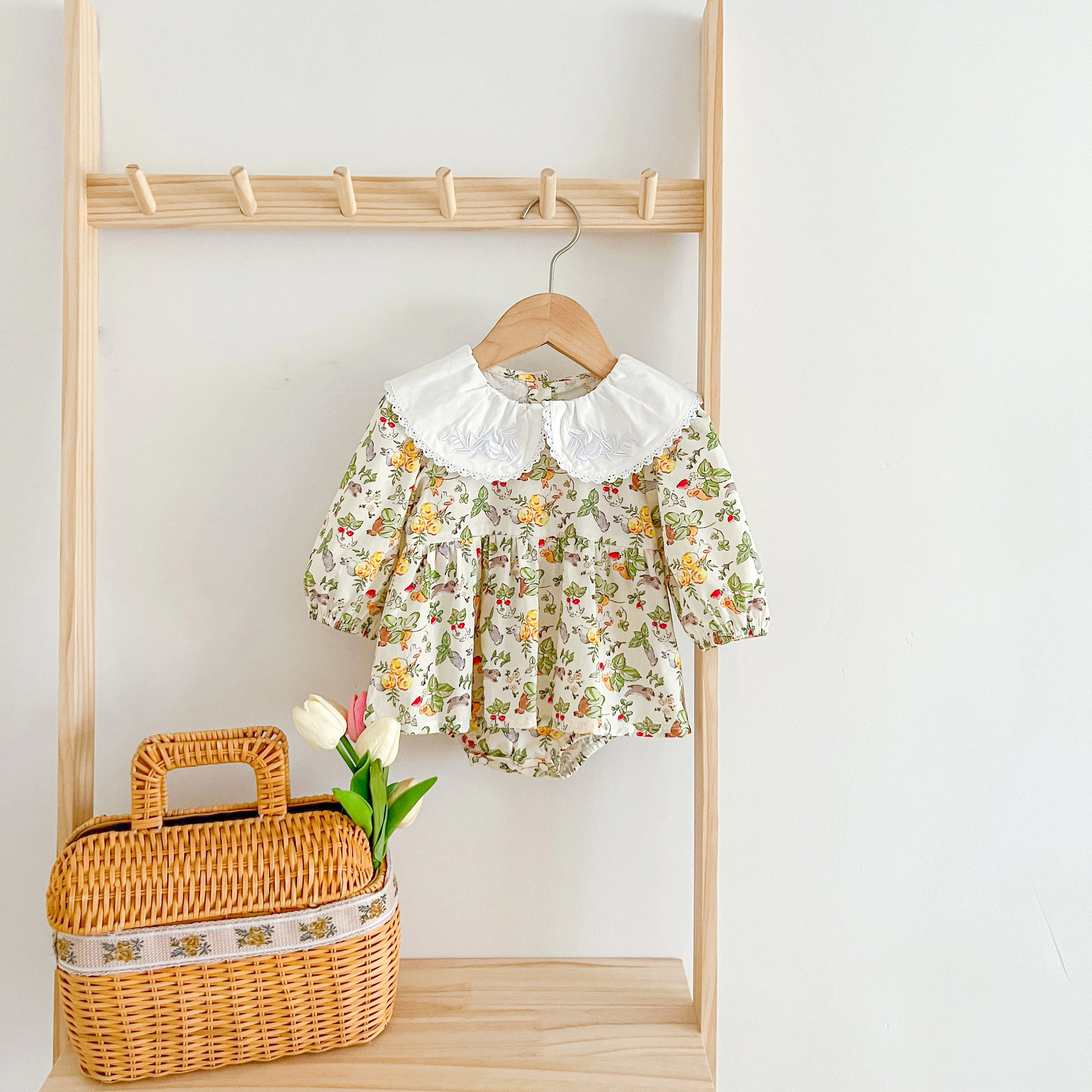 Familien look Frühling Blumen kleid Baby Mädchen bestickt Pandora Kragen Baumwoll kleid Baby Mädchen Blumen Bodysuit Schwestern Look Kleidung – Detail 9
