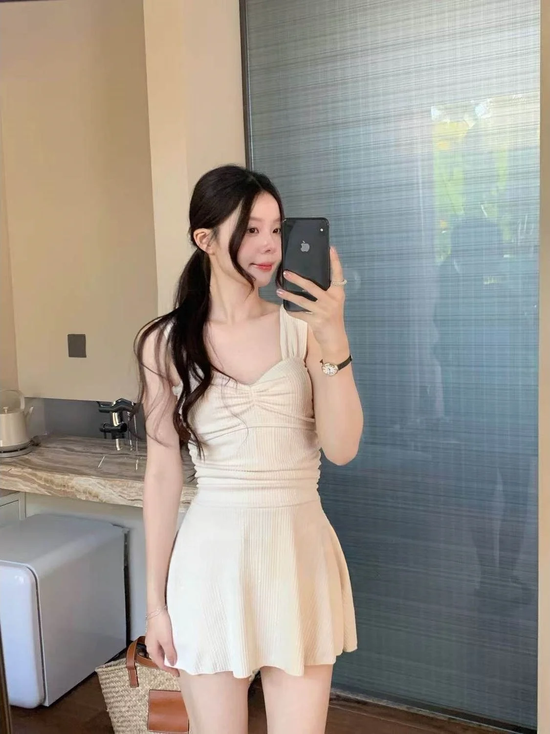 

Conservative Strapl One-Piece Swimsuit Sensual Breast Collection Hot Spring Bathing Beach Vaion High-End Feel Simple Sle