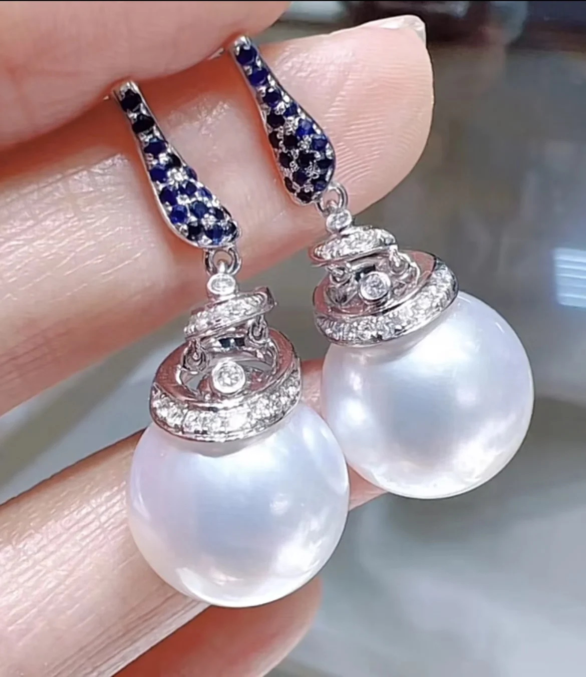 

Mini micro inlaid blue zirconium pearl earrings AAAA 11-12mm 12-13mm natural Japanese white round pearl earrings 925s