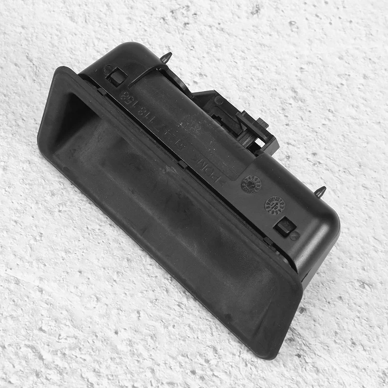 51247118158 Trunk Lid Lock Release Push Button Boot Tailgate Handle Switch For-BMW E60 E90 E91 E92 E92 E93 E70 E71
