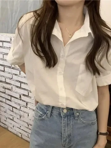 

Белая женская рубашка с коротким рукавом свободного кроя, летняя коллекция 2026, новый дизайн, стройнящая, маленький размер, премиум-класс, для офиса и повседневной носки