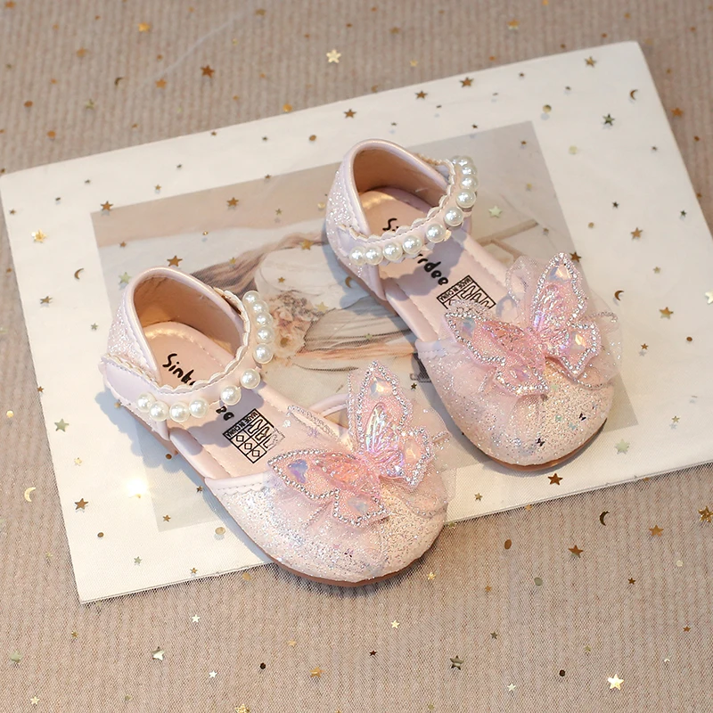 صنادل الفتيات 2025 صيف جديد موضة Bowknot جولة تو أحذية الأميرة للأطفال حفلة مسطحة القاع لينة أسفل أحذية الأطفال