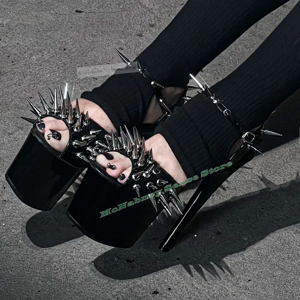 

Rivet Stud Platform Sandals Open Toe Super Stiletto Heels Buckle Straps Sandals Ladies Summer Shoes Designer Party Casual Shoes