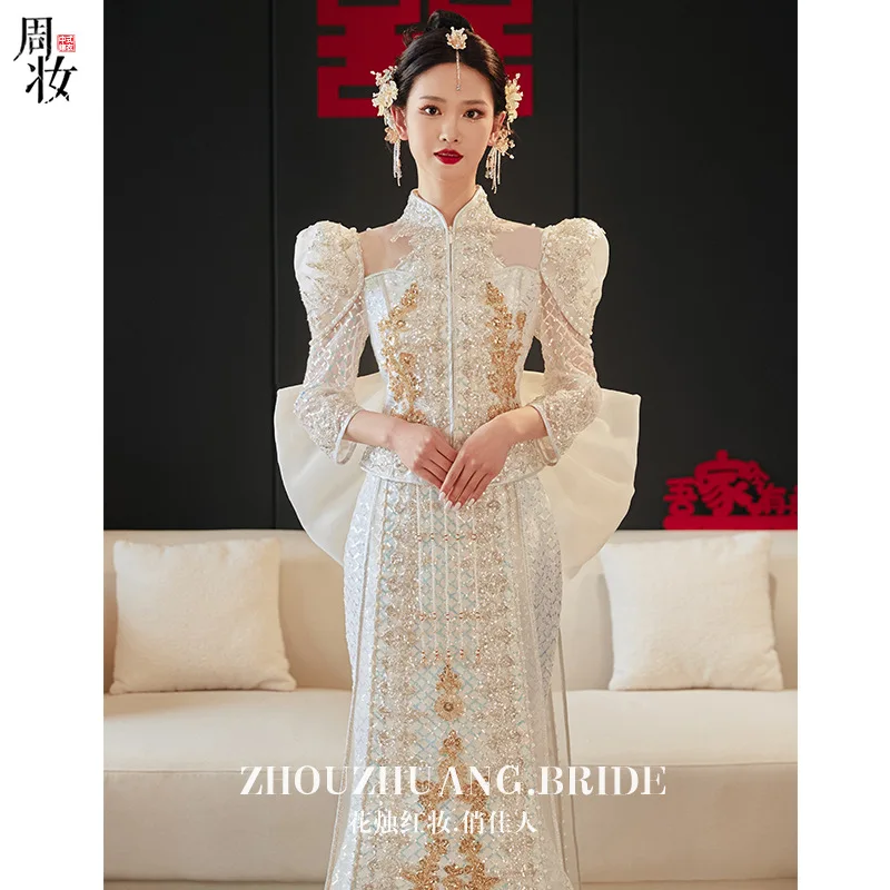 

Retro Chinese Long Tailing Wedding Dress Embroidery White Cheongsam Vintage Women Oriental Sequins Beading Qipao