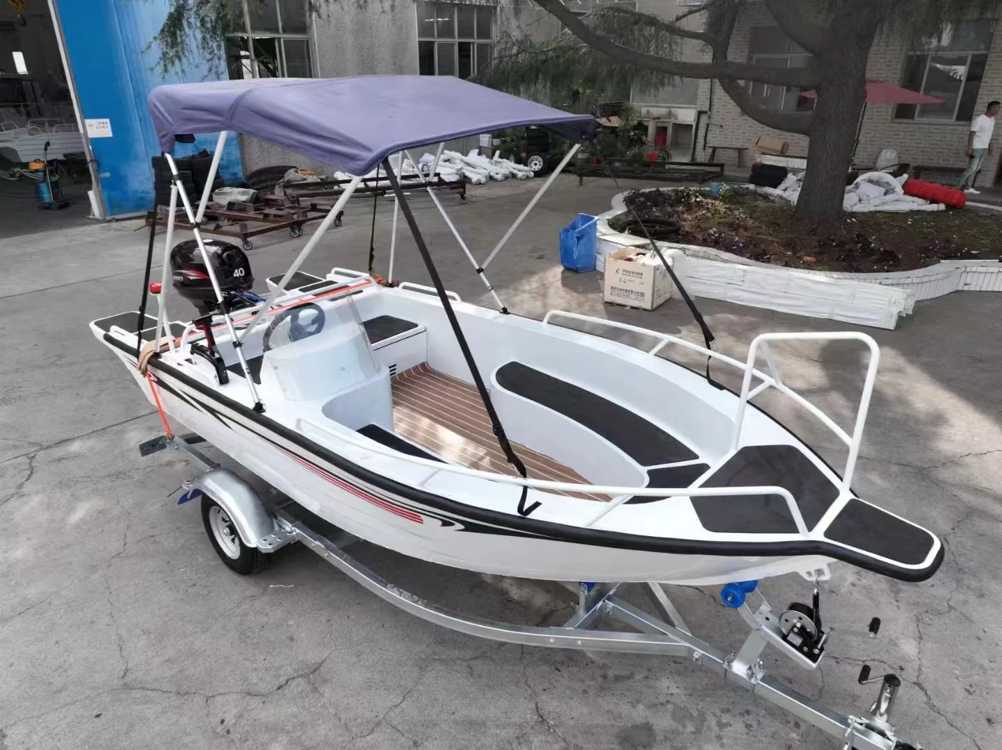 เรืออลูมิเนียมแบบแบนสำหรับตกปลา