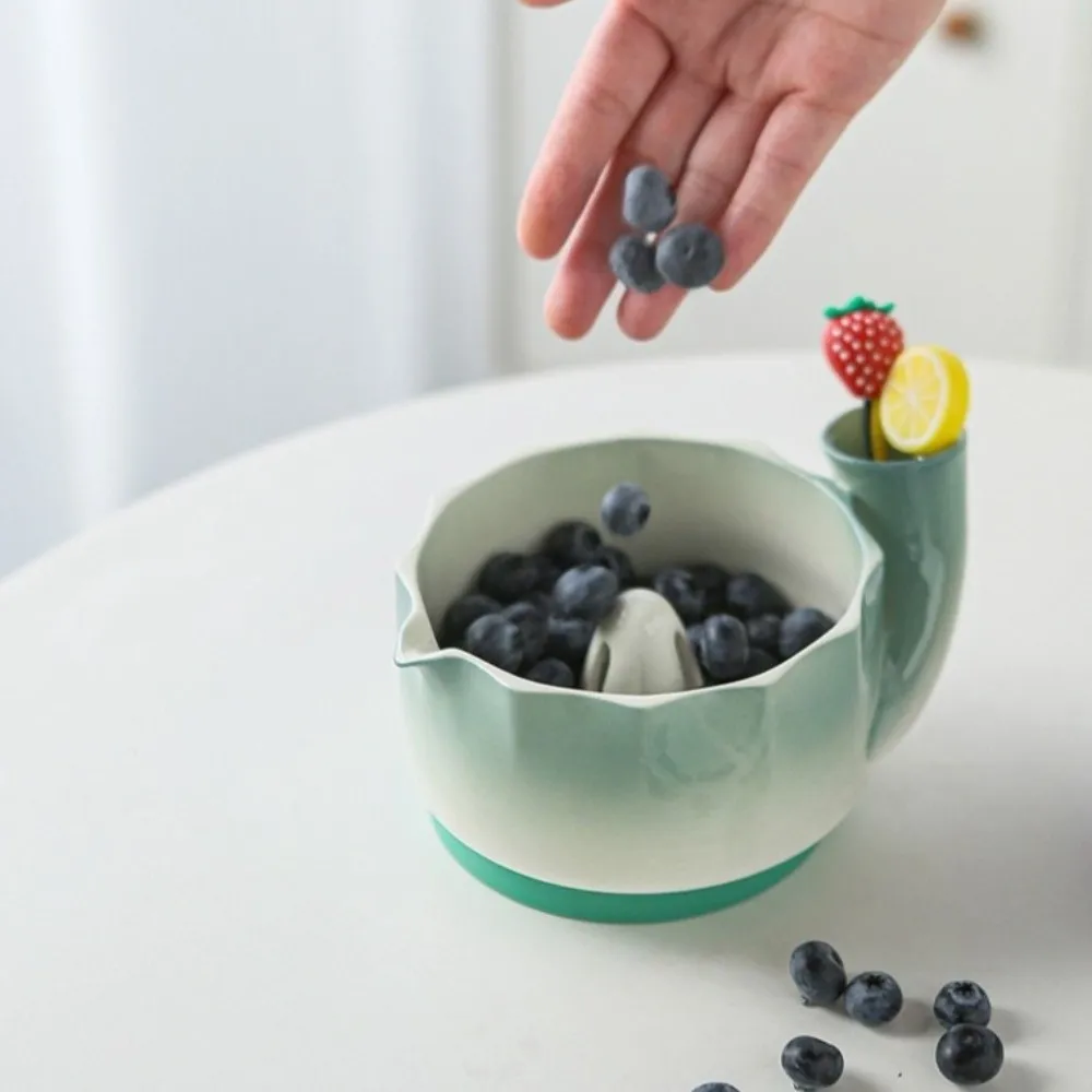 Ceramic Automatic Fruit Washing Bowl Quick Drain Large Capacity Swirl Berry Washing Drain Bowl Self-spinning Central Flow Guide