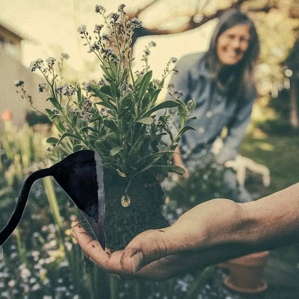 Gardening Hoe Small Wooden Handle Crooked Triangular Tools Garden Digger Multifunctional Agricultural Tip Tool Seedling Hoe A6D5