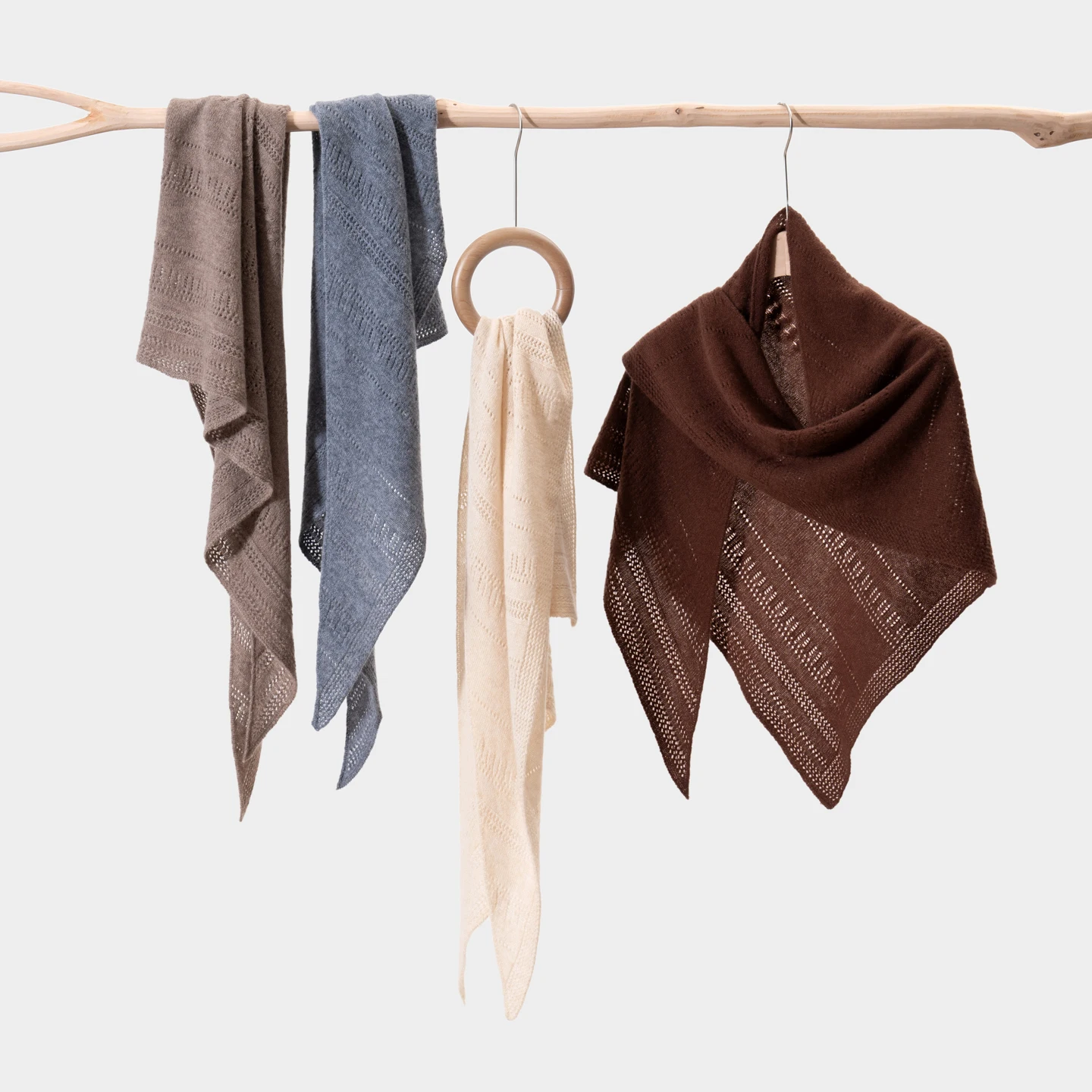 Women 100% Cashmere Scarf Simple Style Triangle Hollow Shawls Autumn Winter Cashmere Knitwear Luxury Scarf Tops