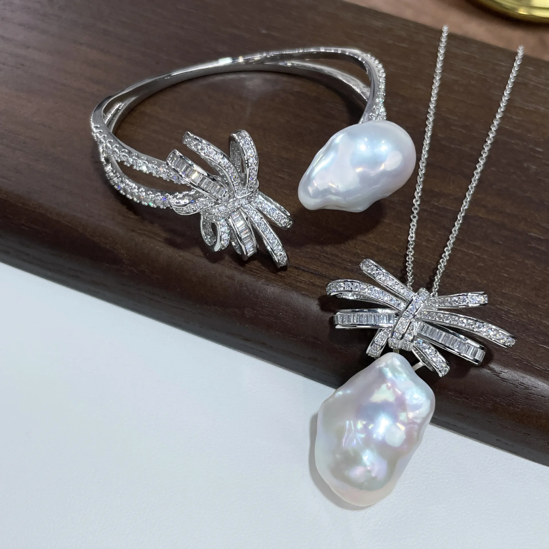 New boutique bracelet AAA15-25mm natural large particle Baroque pearl pendant 18 inch bracelet with irregular beads