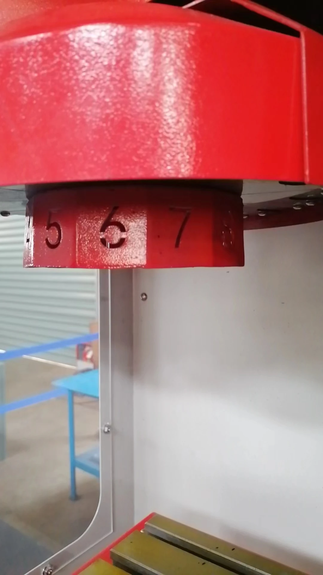 جديد M220 CNC العمودي ميلج هاين مركز 3-محور مقاعد البدلاء نوع Fanuc نظام التحكم خيارات Gsk Bt40 المغزل التدريس