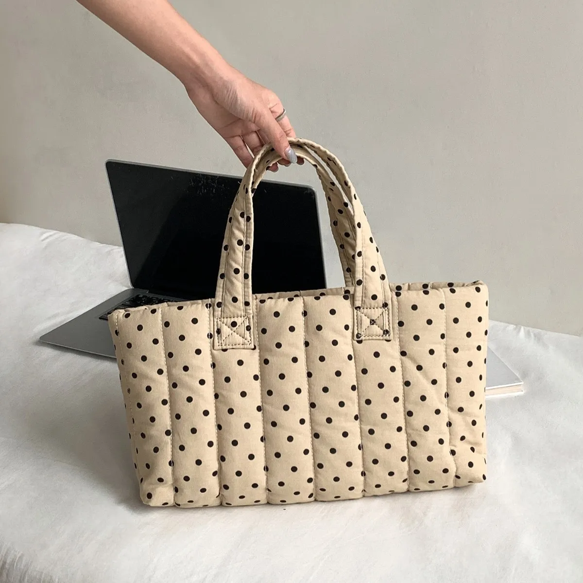 

Puffy Dot Tote Bags for Women Soft Padded Shoulder Bag Cotton Quilted Handbags and Purses IPad Bags Female Shopper Female NEW
