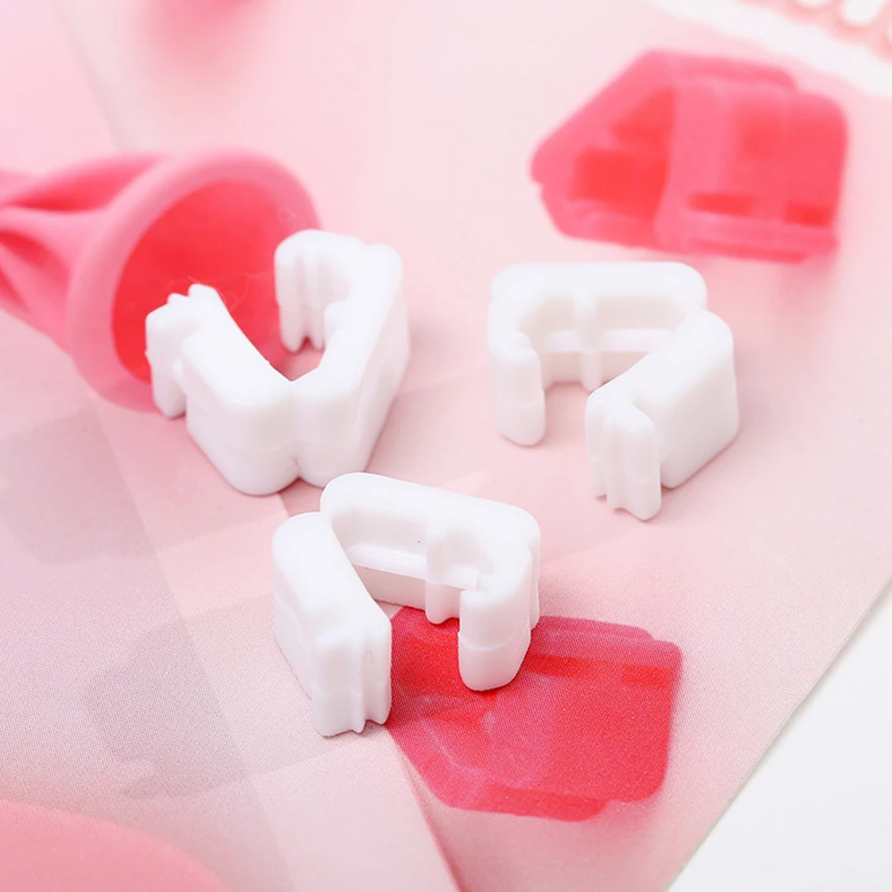 

200pcs Colorful Balloon Clip Decorative Balloons Sealing Clamp for Christmas Birthday Wedding (Random Color)