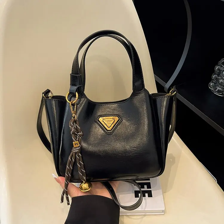 

2025 Women's Vintage Bucket Bag, Retro Genuine Leather Multi-way Shoulder Crossbody Purse, Quilted Large Capacity Tote for Work