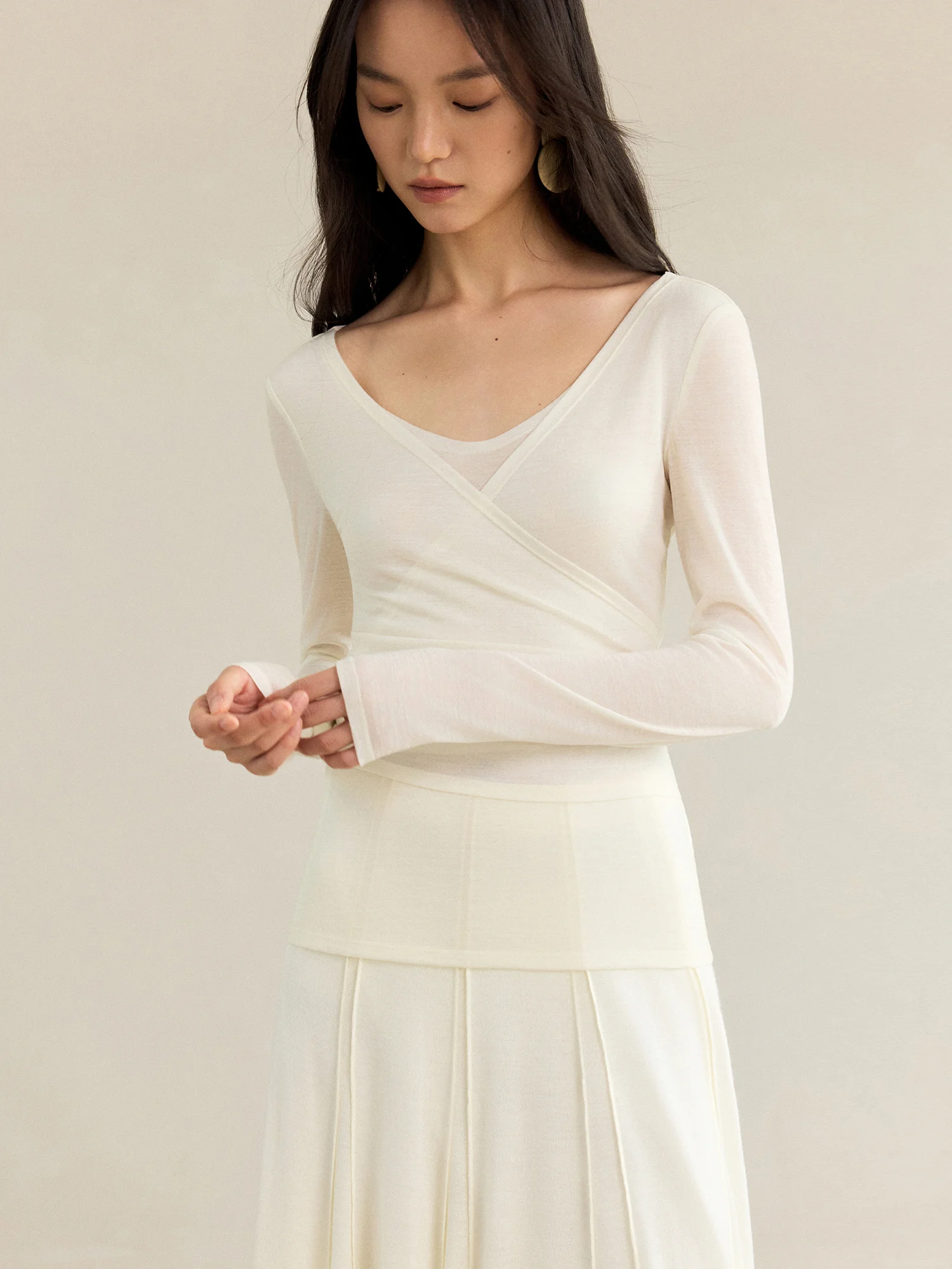 

MURMURMI 25PF красивая футболка из мериносовой шерсти с перекрестными завязками, женская повседневная футболка с длинным свеком и V-Ne, вязаный топ на осень