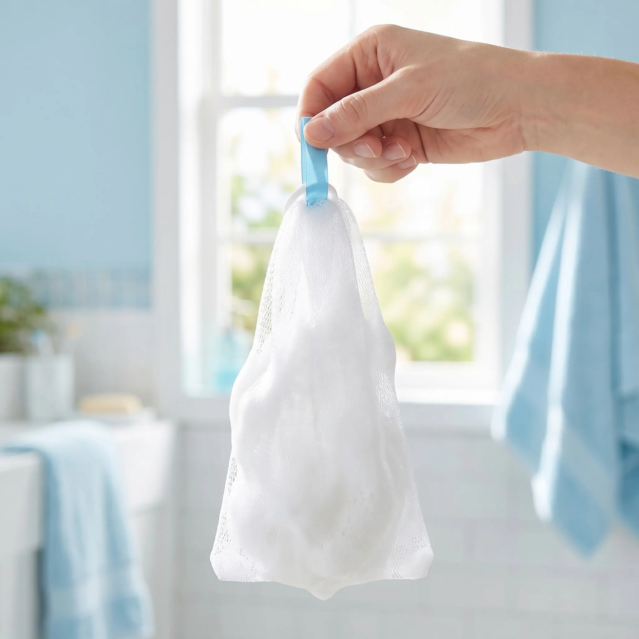 Flexible Skin Safe Foaming Net Double Layer Fabric Quick Lather Hanging Buckle Easy Dry Sanitary Face Body Shower Shampoo Soap