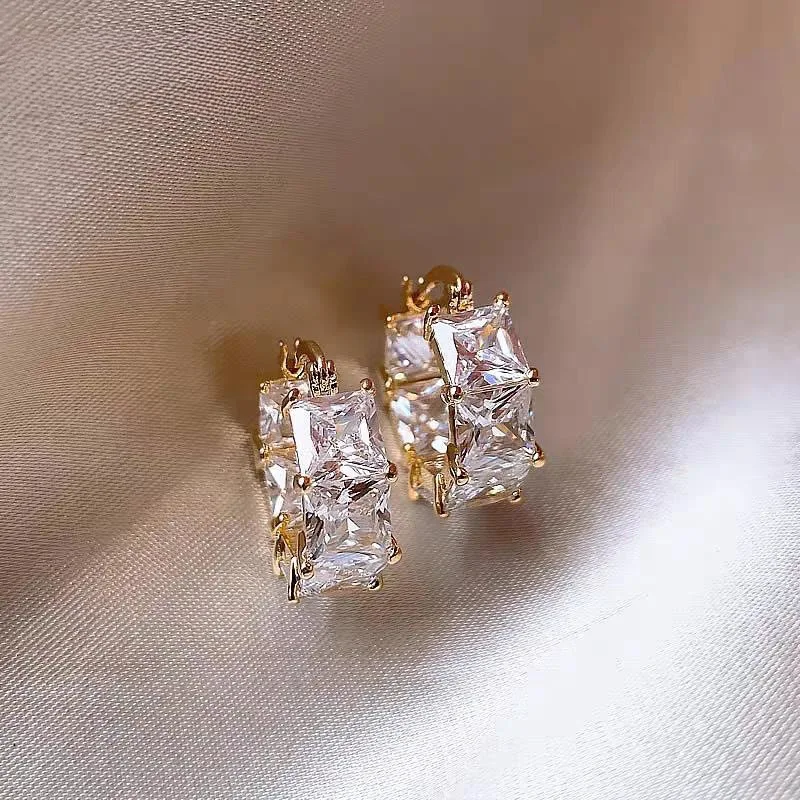 

Shiny Black Square Crystal Hoop Earrings for Women 2025 New Shiny Exquisite Zircon Round Earrings Wedding Jewelry Gifts Party