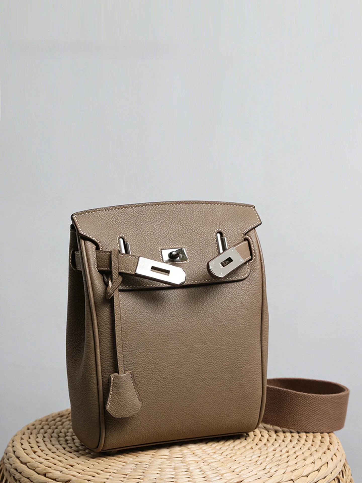 chicins-kieth-zhang-ling-he-sac-bandouliere-decontracte-pour-femme-leger-et-luxueux-nouveau-style-2026