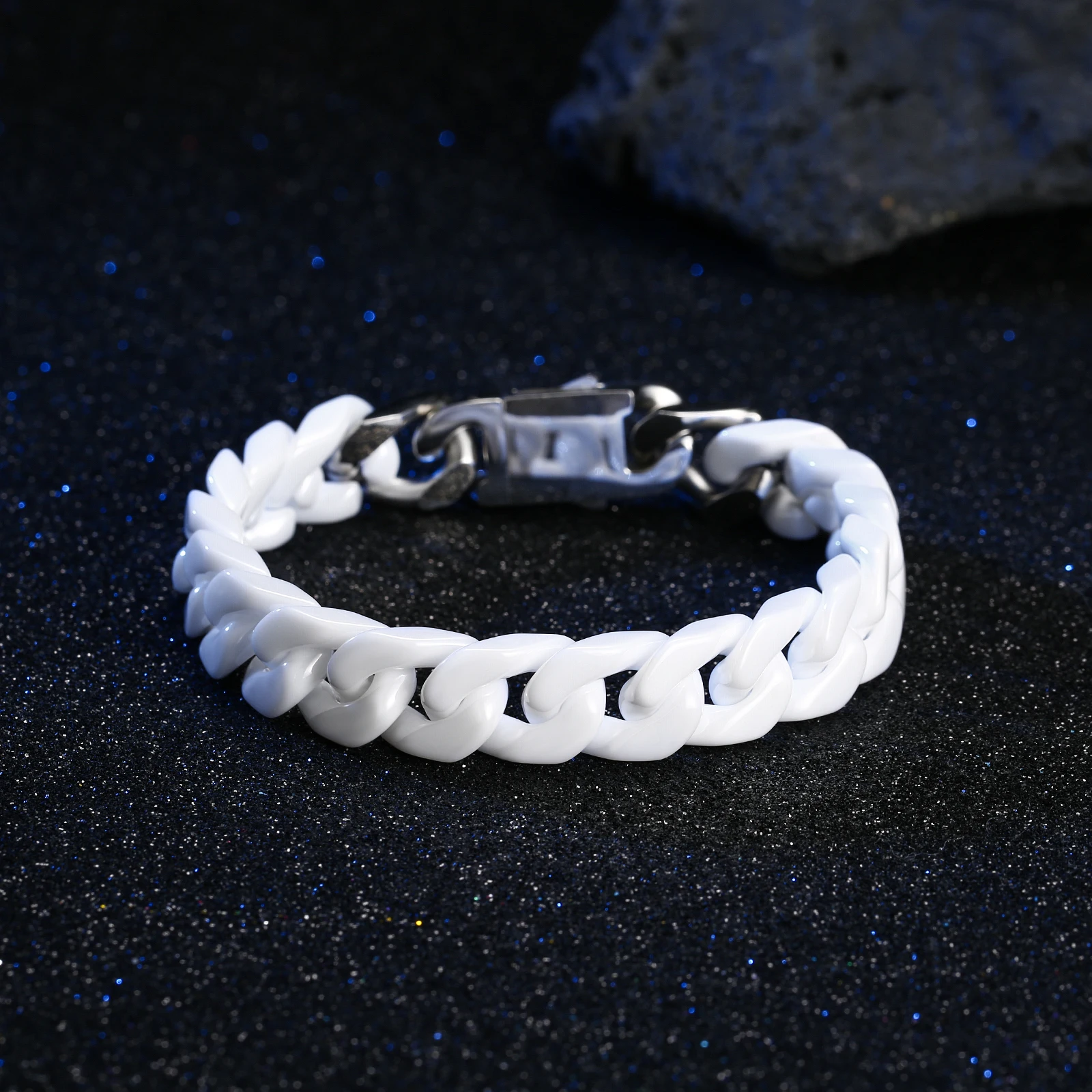 Image of Herren-Armband aus kubanischem Glieder, hypoallergen, schwarz-weiße Kette für Männer, maskuliner Schmuck, Geschenk