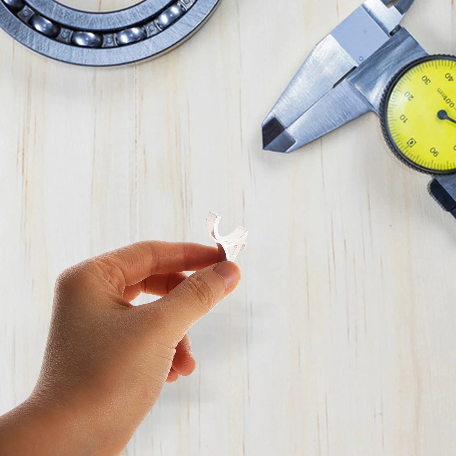 

4pcs Freezer Clips Metal Fridge Cooler Shelf Hooks No Drill Installation Shelf Support Clips For Refrigerator Organizer Tools