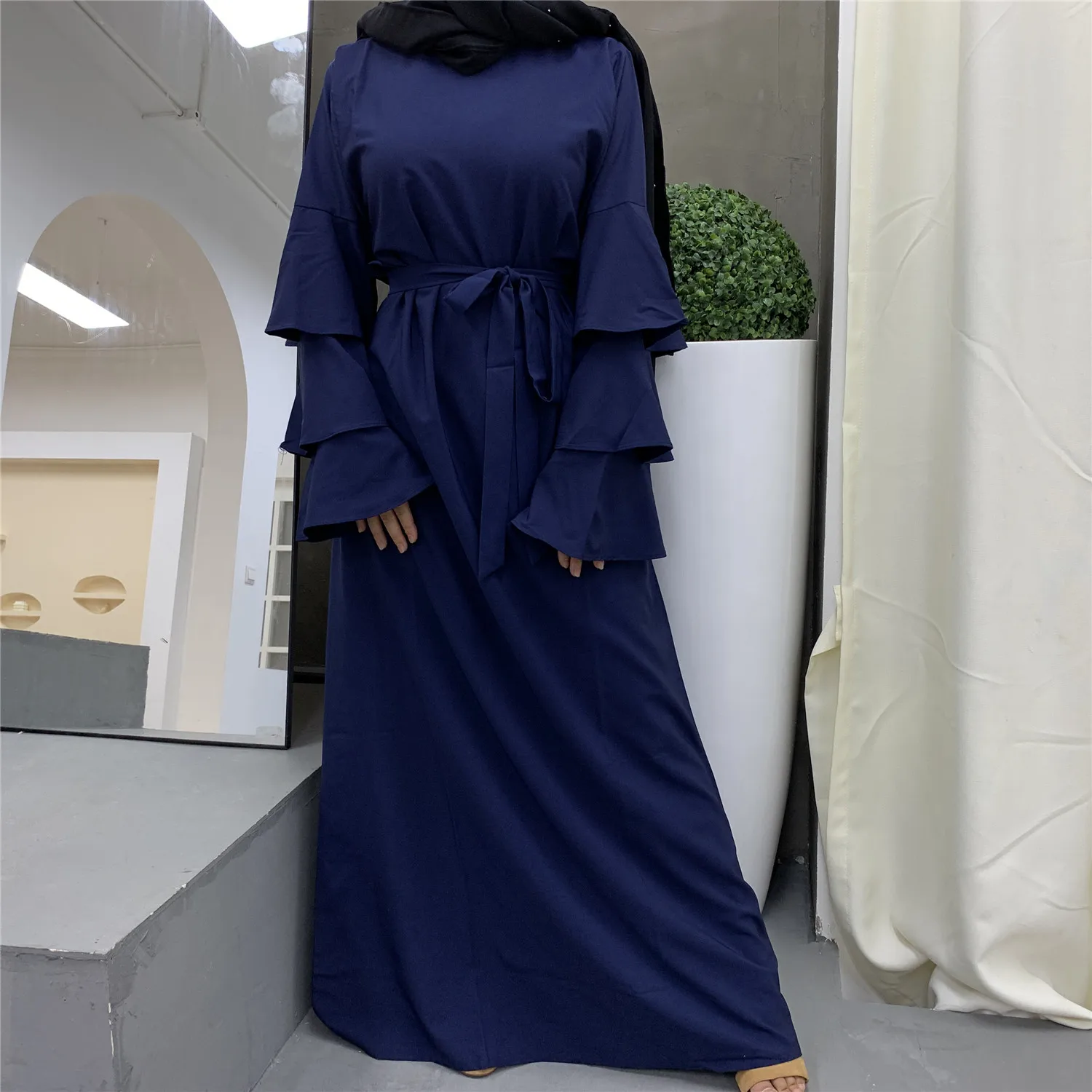 Muslim fashion long dress Arab Dubai trend round neck loose lace-up women\'s long dress Islamic fashion plus size women\'s dress