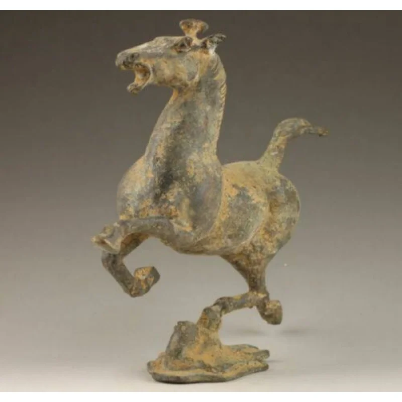 Ancient Patina Bronze Flying Swallow Horse Stampede Flying Swallow Statue