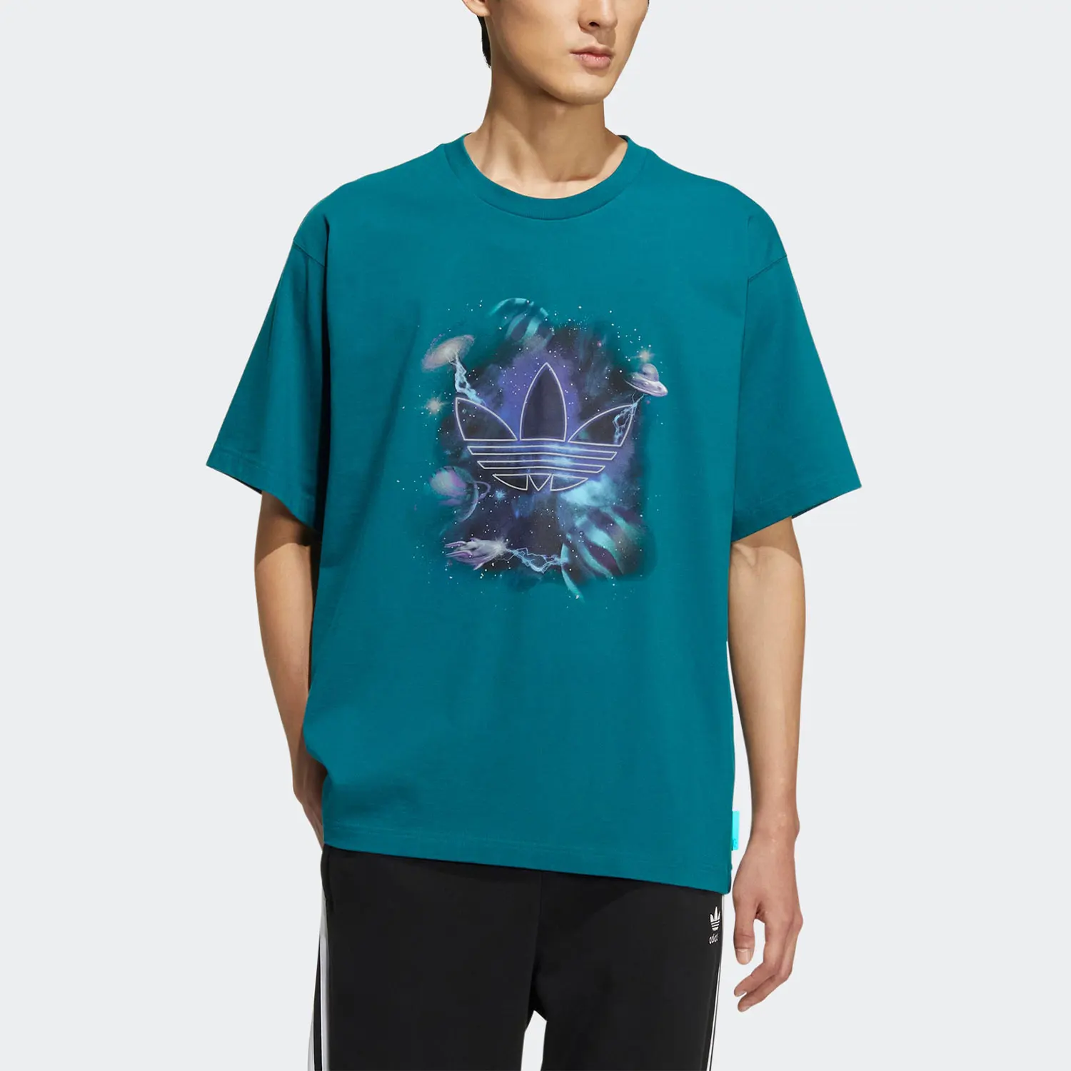 

Adidas Originals New Season Three Leaves Mens Womens Sports Short Sleeve T-Shirt HM8028