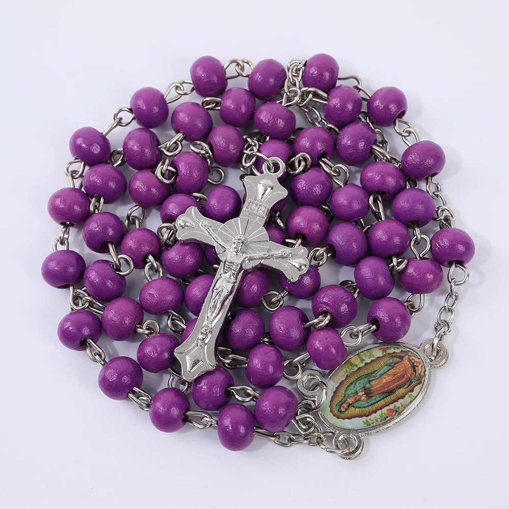 Blaue Rosenkranzkette für Damen und Herren, 6 mm, aus Holz, lange Kette, religiöser Anhänger mit der Jungfrau Maria und einem Kreuz, Herrenschmuck für Partys, Geschenk. – Detail 18