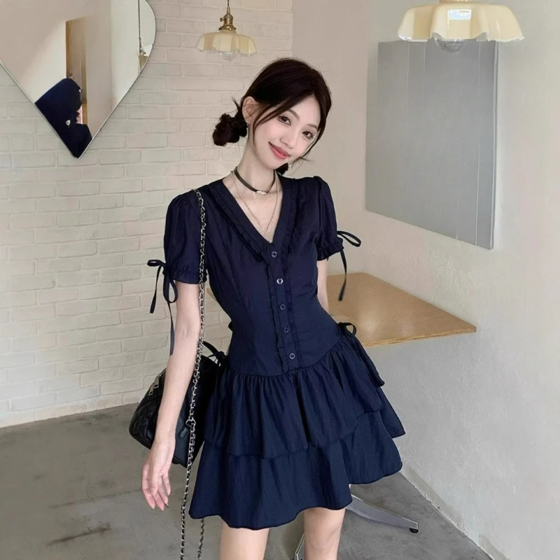 

Korean Lace Lace V-neck Short-sleeved Dress for Children's Summer New Slim-fitting Waist A-word Puffy Skirt Temperament Fashion