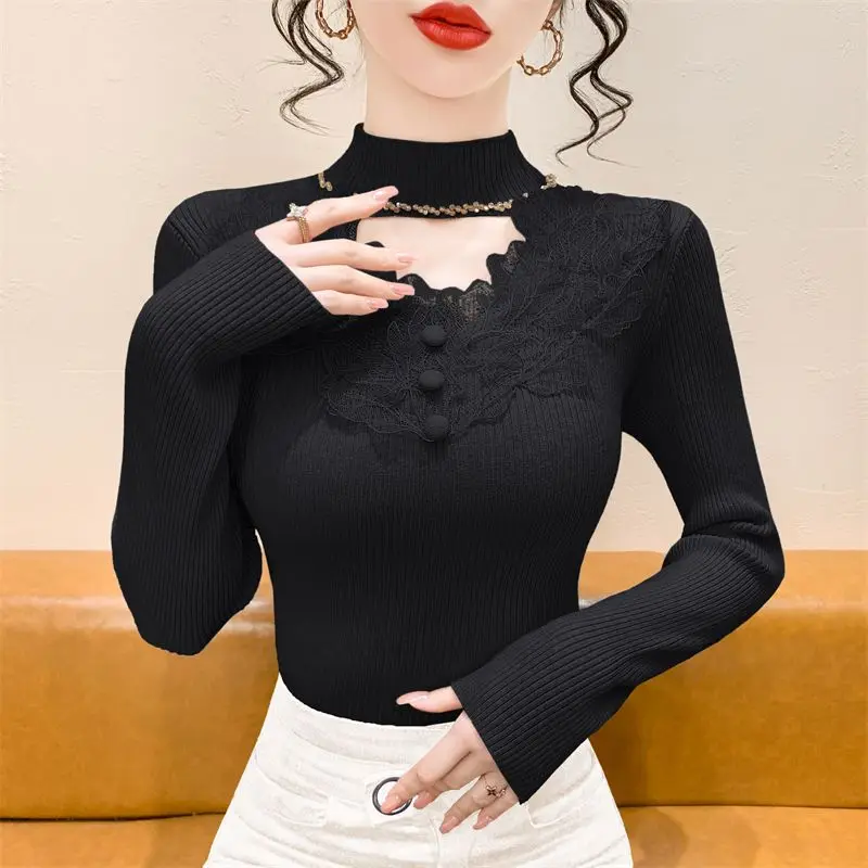 Korean Style Fashion Lace Splicing Heavy duty Nail Drill Thread Hollow Out Knitted Shirt Women's 2025 Autumn New Pullover