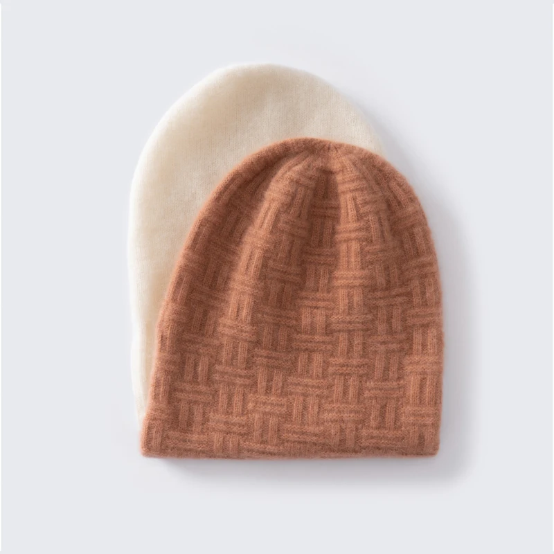 Grade A 100% Cashmere Knitted Double Padded Outdoor Warm Fashion Joker Cashmere Flanging Pullover Hat is unisex.