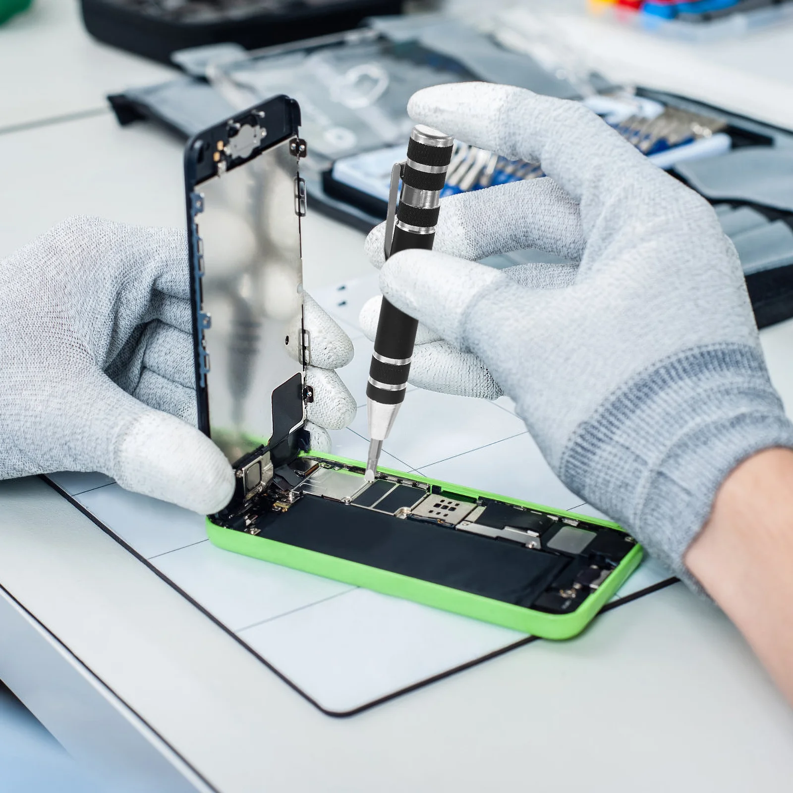 

8 in 1 Multi Function Screwdriver Pen Lightweight Aluminum Alloy Repair Tool for Home Auto Electronics Compact Portable Small