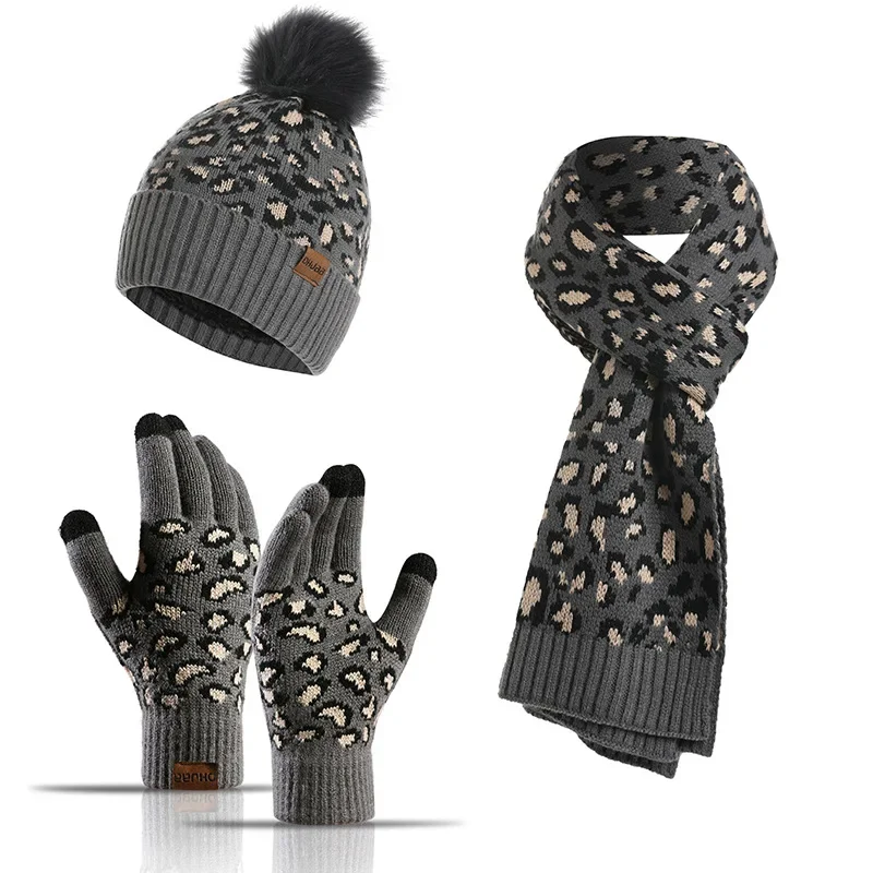 Chapeau et écharpe de luxe à motif léopard pour femmes, tendances de la mode, ensemble chaud trois pièces pour l'hiver, accessoires vestisens, cadeau