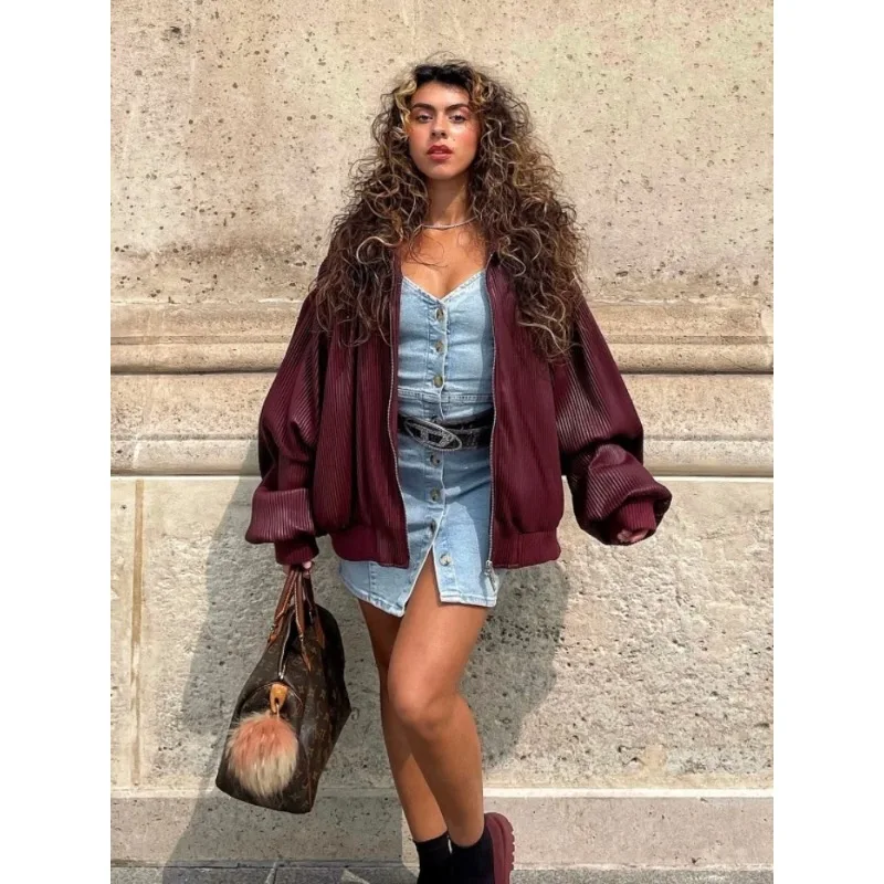 

Chic Burgundy Pleated Leather Jacket Women Fashion Lapel Zipper Pocket Full Sleeve Short Jackets Lady Daily Highstreet Outerwear