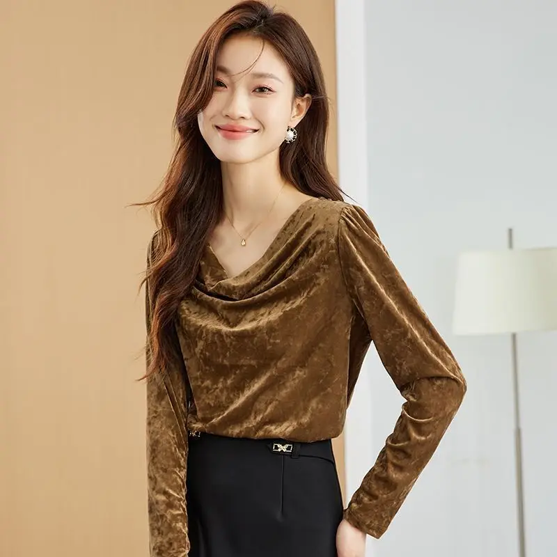 Autumn New Pile Collar Long Sleeved Gold Velvet T-shirt Women\'s Top Small Shirt Slim Slimming and Stylish Base Blouses Shirt