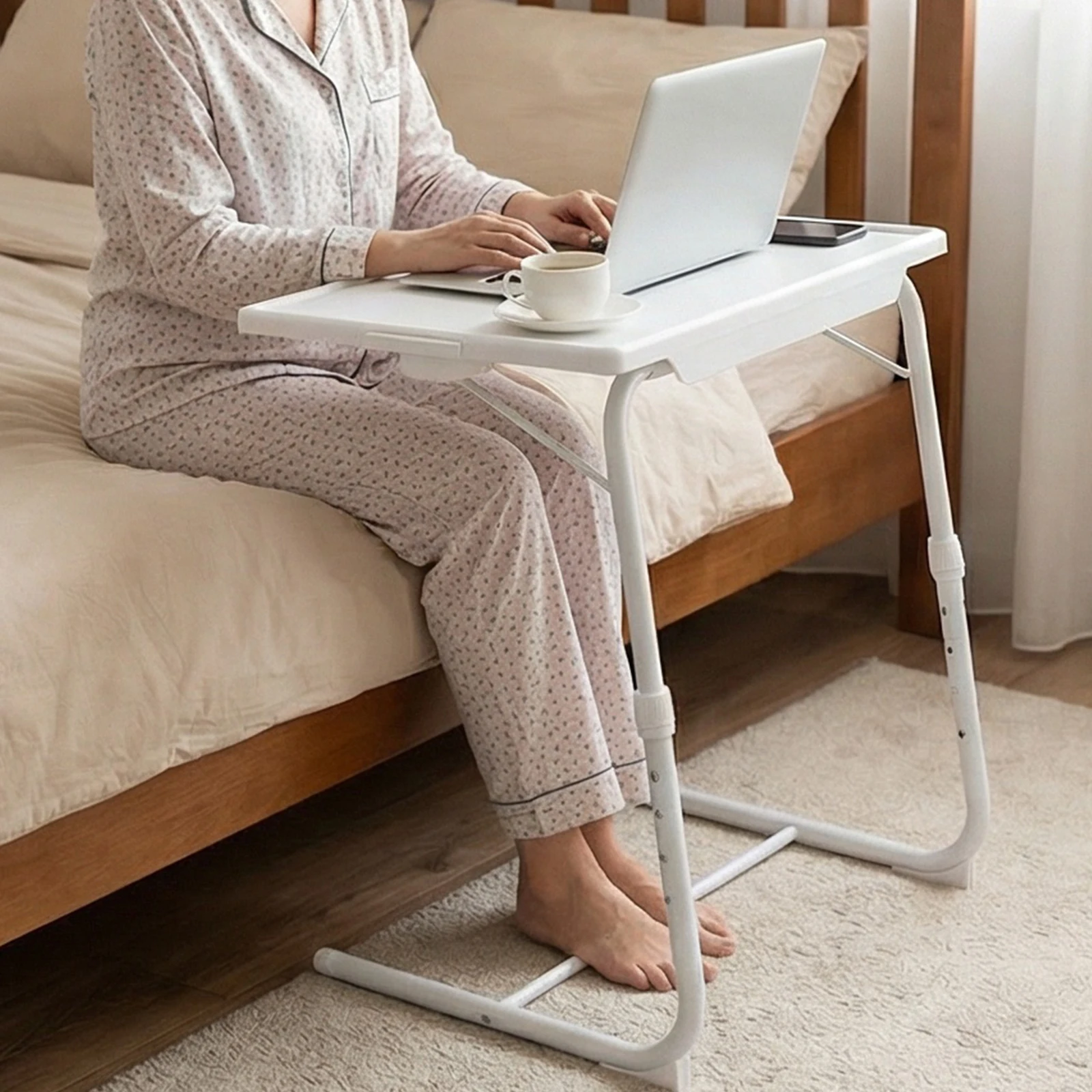 

Складной мобильный столик для кровати 52x40 см, регулируемый по высоте, наклонный столик для ноутбука, подставка для компьютера на диван, для спальни, гостиной, обеденный стол