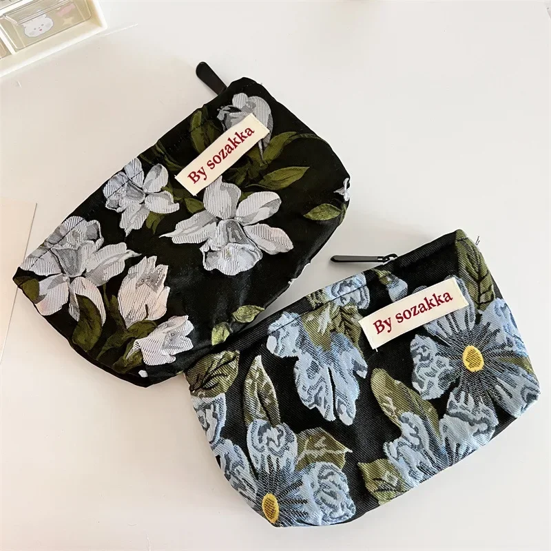 Korean Women Retro Floral Relief Makeup Cosmetic Bag Organizer Pouch Travel Make Up Clutch Toiletry Canvas Beauty Pencil Case