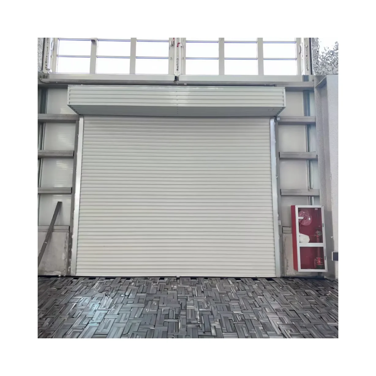 Customization Automatic Roller Shield Shutters Window Insulation Rolling Roof Blind Awning Door Panel