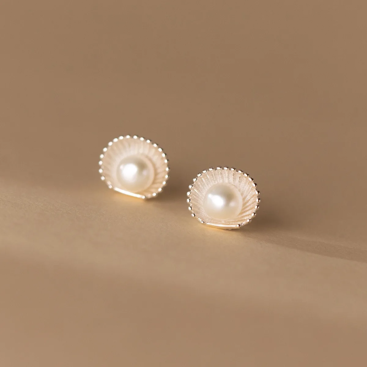 BF CLUB 925 Sterling Silver  Earrings For Women Trendy Pearl Shell Earring Jewelry Prevent Allergy Party Accessories Gift
