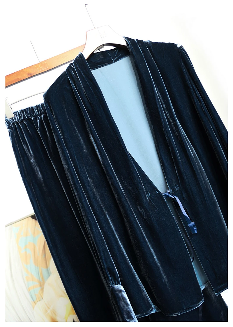 고급 실크 벨벳 여성 정장 - 코트와 와이드 팬츠 세트 - 우아하고, 고급스럽고, 캐주얼하며, 패셔너블하고 트렌디한