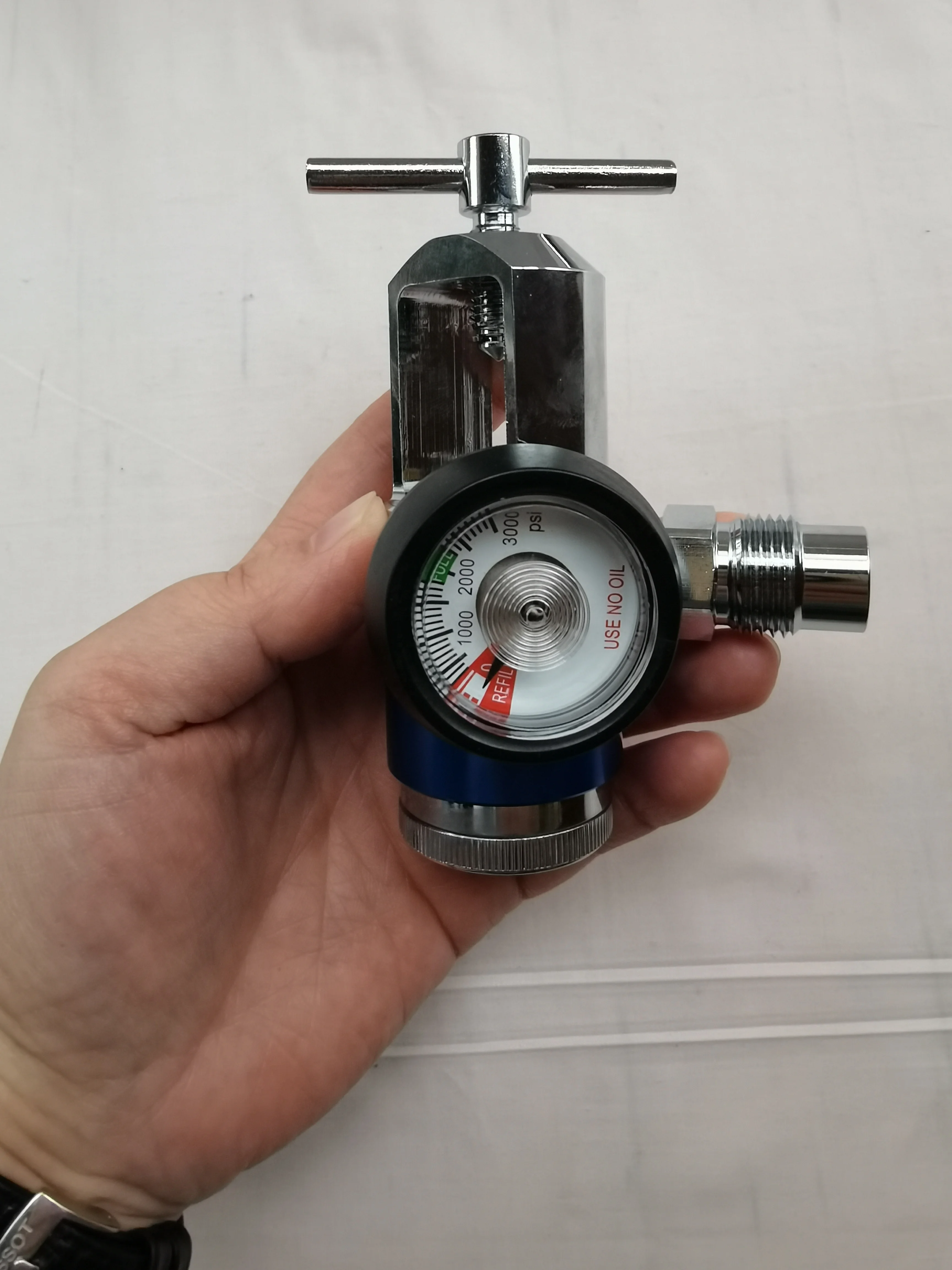 CGA910    Regulator  for Pure N2O    Relax Patient for Medical Use