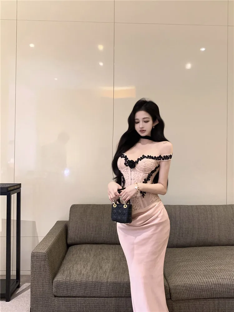 Set di abiti in due pezzi da donna rosa stile palazzo francese Set di camicette in pizzo con spalle scoperte da 2 pezzi per celebrità vintage + set di gonne lunghe sottili a vita alta